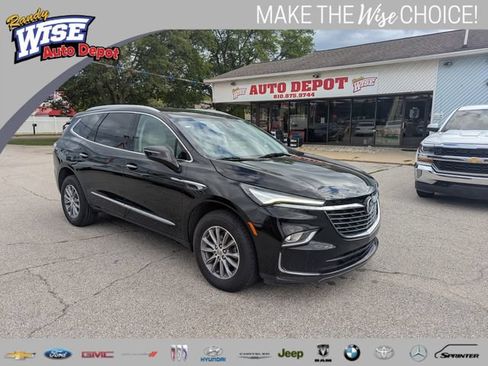 Used 2024 Buick Enclave Essence FWD image 1