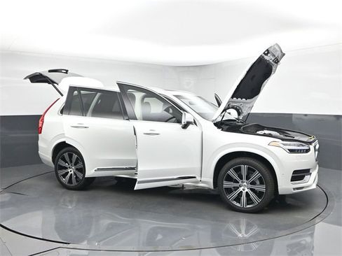 Used 2024 Volvo XC90 B6 Plus w/ Protection Package Premier image 52
