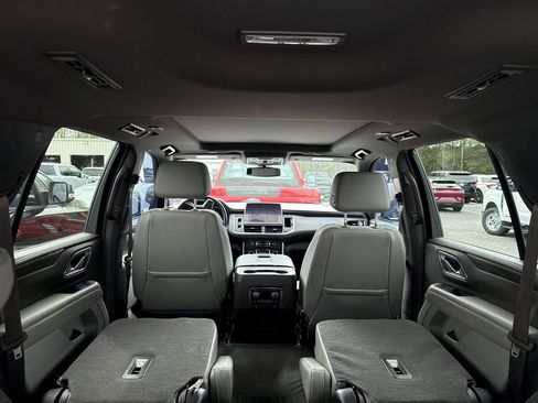 Used 2022 Chevrolet Tahoe LT w/ Luxury Package image 19