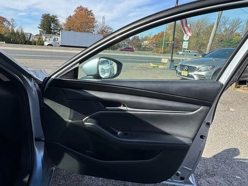 Used 2020 MAZDA MAZDA3 Select Sedan 4D image 13