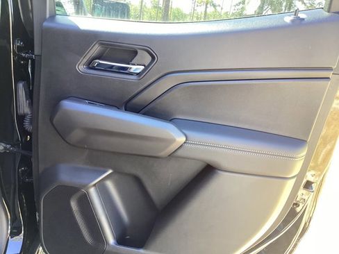 New 2025 GMC Canyon Elevation w/ Convenience Package image 16