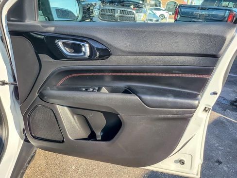 Used 2022 Jeep Compass Trailhawk image 21