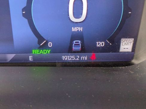 Used 2024 Ford F150 Lariat w/ Equipment Group 502A High AWD/4WD image 20
