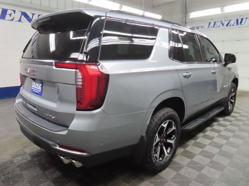 Used 2025 GMC Yukon AT4 w/ LPO, Get Active Package AWD/4WD image 6