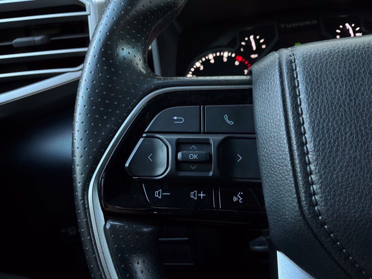 Used 2024 Toyota Tundra SR5 AWD/4WD image 35