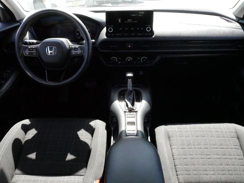 Certified 2023 Honda HR-V LX image 10