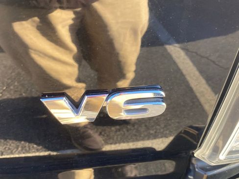 Used 2022 Toyota Tacoma TRD Off-Road image 14