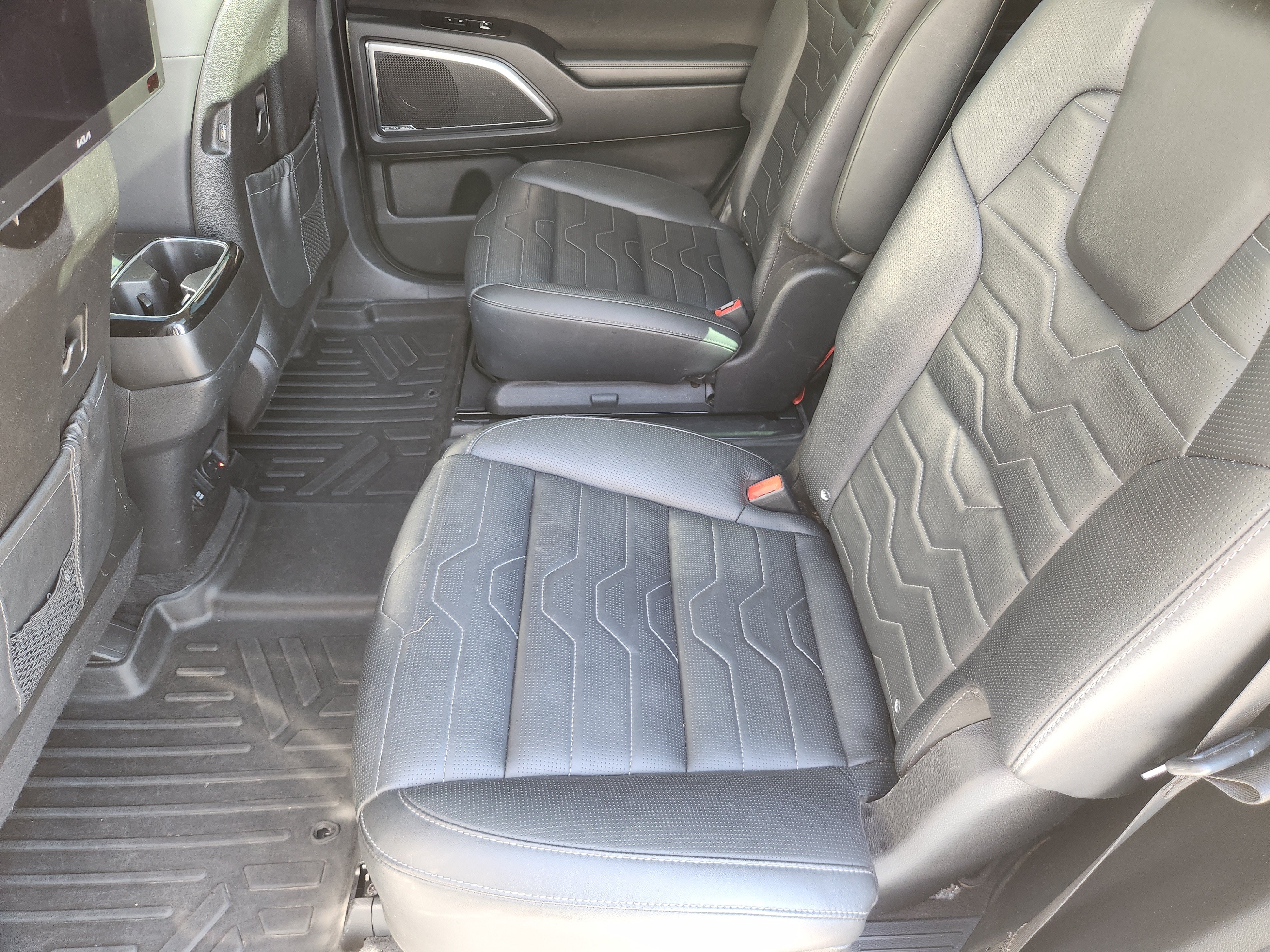 Used 2022 Kia Telluride SX w/ SX Prestige Package AWD/4WD image 31