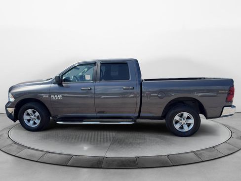 Used 2019 RAM 1500 Classic SLT RWD image 8