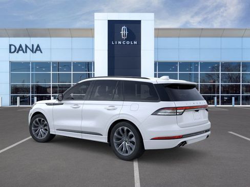 New 2025 Lincoln Aviator Premiere w/ Jet Appearance Package image 4