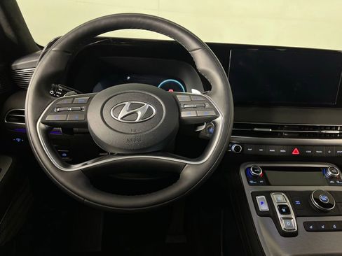 Used 2025 Hyundai Palisade Calligraphy image 13
