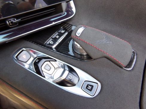 Used 2024 Chevrolet Corvette Z06 RWD image 19