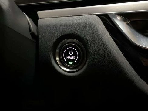 Used 2025 Cadillac Lyriq Luxury RWD image 38