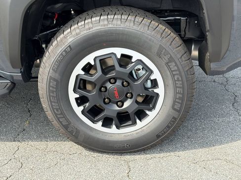 New 2026 Toyota 4Runner TRD Off-Road Premium AWD/4WD image 21