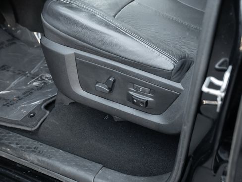 Used 2019 RAM 1500 Laramie w/ Convenience Group image 24