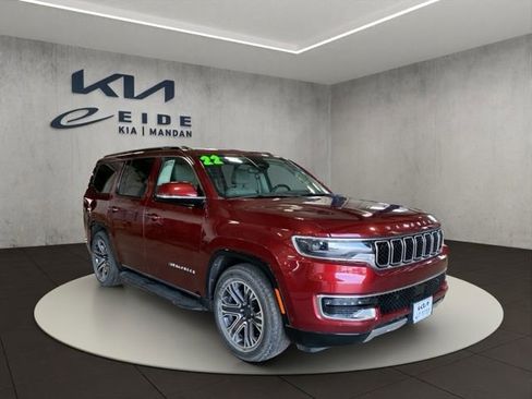 Used 2022 Jeep Wagoneer Series III w/ Flexible Seating Group AWD/4WD image 1