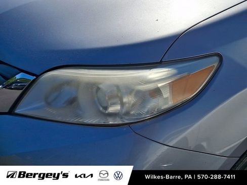 Used 2012 Toyota Sienna XLE FWD image 10