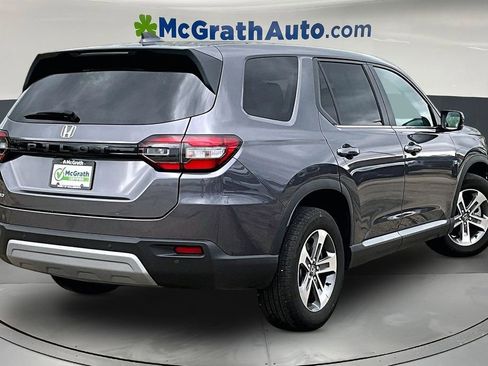 Used 2025 Honda Pilot EX-L image 6