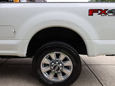 Used 2020 Ford F250 Platinum image 16