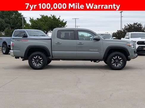 Certified 2023 Toyota Tacoma TRD Off-Road AWD/4WD image 4