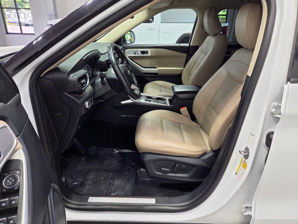 Used 2021 Ford Explorer Limited AWD/4WD image 28