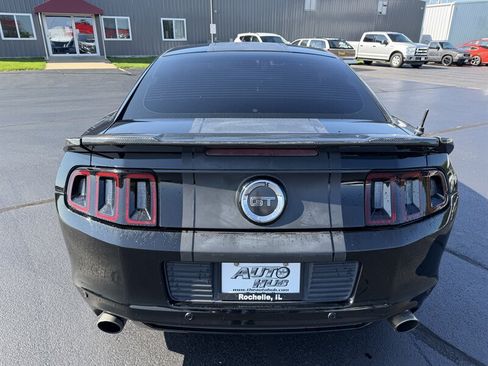 Used 2013 Ford Mustang GT RWD image 8