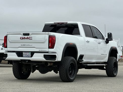 Used 2020 GMC Sierra 2500 Denali w/ Denali Ultimate Package AWD/4WD image 4