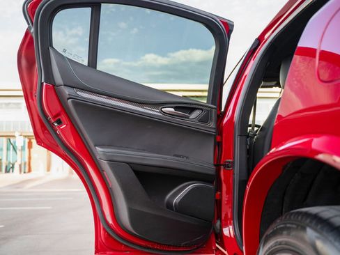 Used 2020 Alfa Romeo Stelvio Quadrifoglio image 54