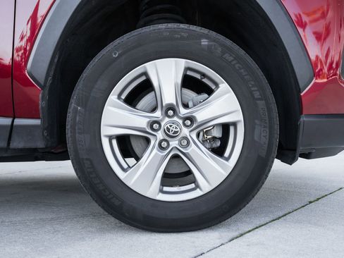 Used 2023 Toyota RAV4 XLE image 11