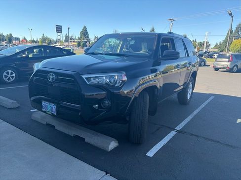 Used 2024 Toyota 4Runner SR5 RWD image 3