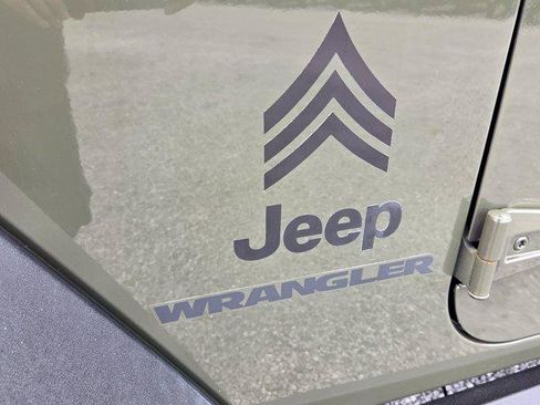 Used 2015 Jeep Wrangler Sport AWD/4WD image 11