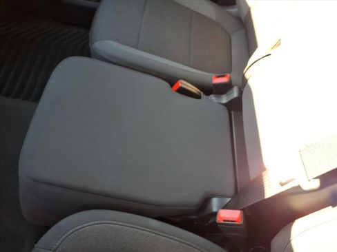 Used 2022 Chevrolet Silverado 1500 Custom image 36