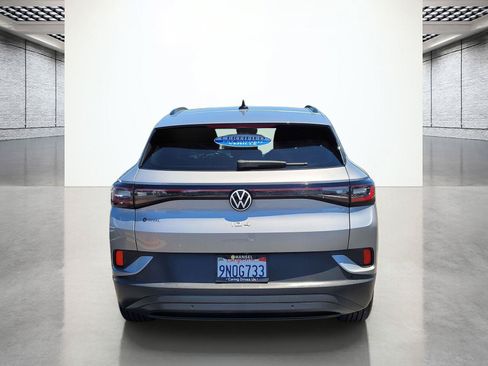Used 2024 Volkswagen ID.4 2WD image 8