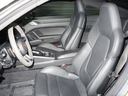 Used 2024 Porsche 911 Carrera GTS w/ Premium Package image 5