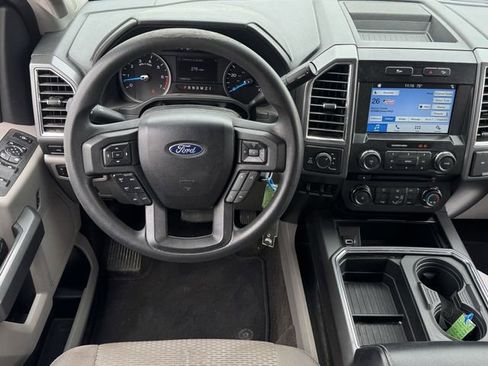 Used 2017 Ford F250 XLT w/ XLT Premium Package image 10