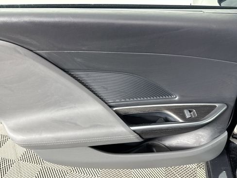 Used 2024 Lucid Air Touring image 23