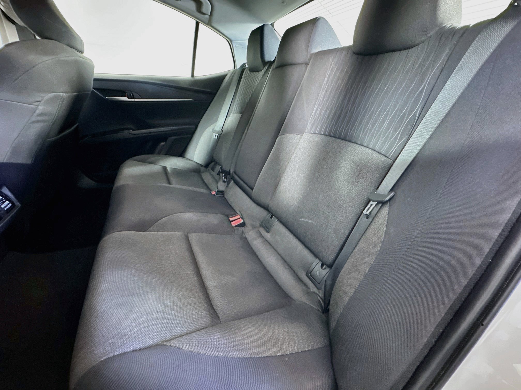 Used 2025 Toyota Camry LE FWD image 28