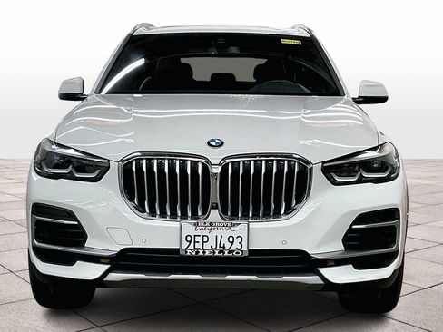 Used 2023 BMW X5 xDrive40i w/ Parking Assistance Package image 3