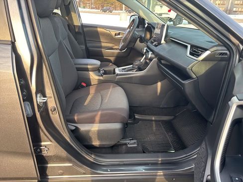 Used 2023 Toyota RAV4 XLE w/ Convenience Package image 32