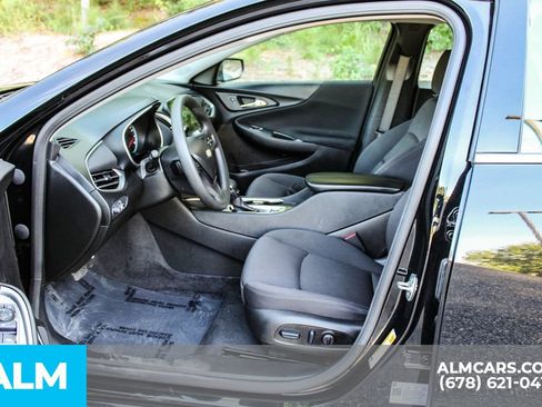 Used 2025 Chevrolet Malibu LT FWD image 15