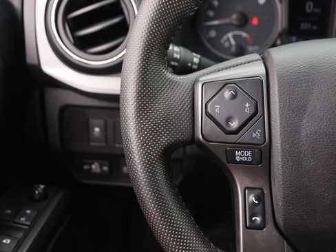 Used 2021 Toyota Tacoma TRD Off-Road AWD/4WD image 11