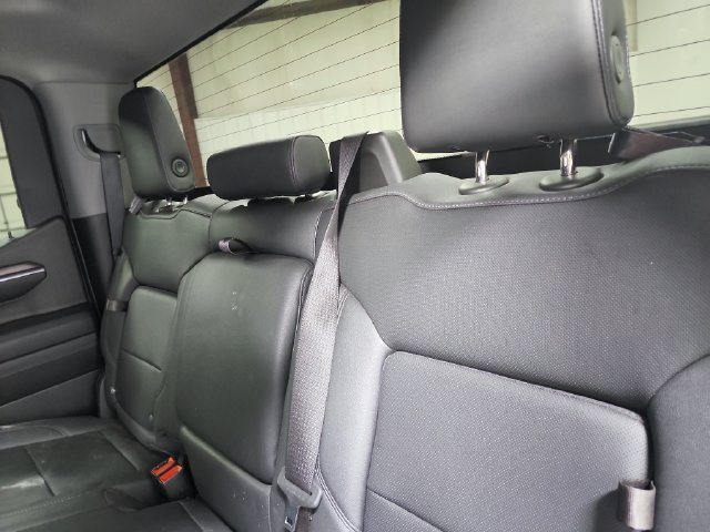 Used 2023 GMC Sierra 1500 SLT w/ SLT Premium Package AWD/4WD image 12