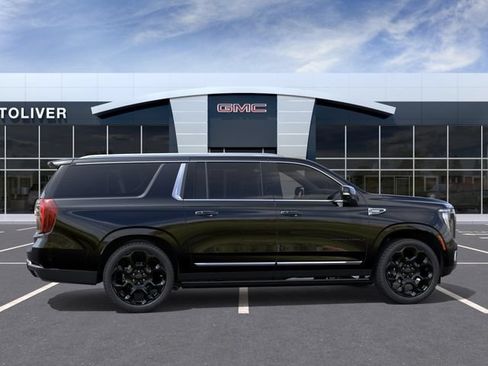New 2026 GMC Yukon XL Denali w/ Denali Reserve Package AWD/4WD image 6
