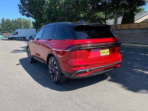 New 2026 Lincoln Nautilus Reserve AWD/4WD image 3