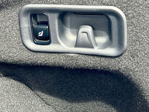 Certified 2026 Mercedes-Benz E 350 4MATIC Sedan image 41