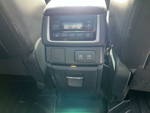 Used 2020 Subaru Ascent Limited w/ Technology Package AWD/4WD image 32