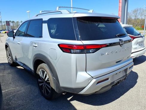 Certified 2024 Nissan Pathfinder Platinum w/ Cargo Package image 4