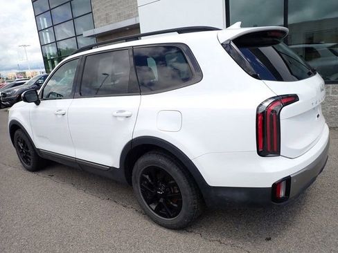 Used 2023 Kia Telluride SX Prestige X-Pro AWD/4WD image 2