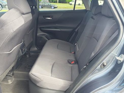 Used 2023 Toyota Venza LE AWD/4WD image 21