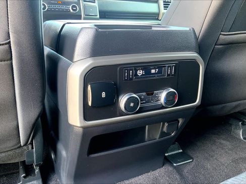 Used 2019 Ford Expedition XLT RWD image 33